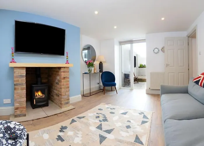 شقة West With Free Parking ويتبي